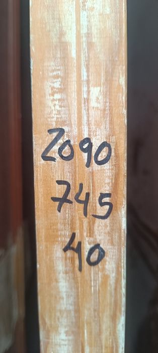 Portas em madeira vários tamanhos puxador em latao