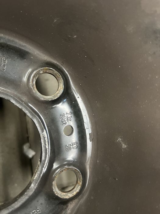Felgi stalowe oryginalne 7Jx16H2 ET39 5x112 Audi z kołpakami A4 A6
