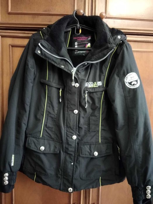 Лыжная куртка, p. 46. Зимняя куртка Suрerdry, p. M, XL