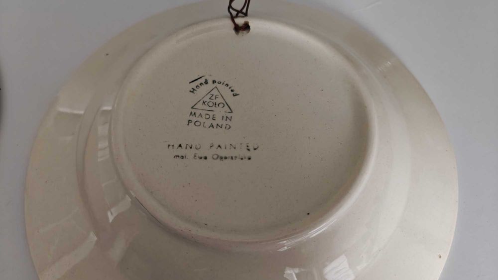 Ręcznie malowane talerze ceramiczne w stylu ludowym PRL