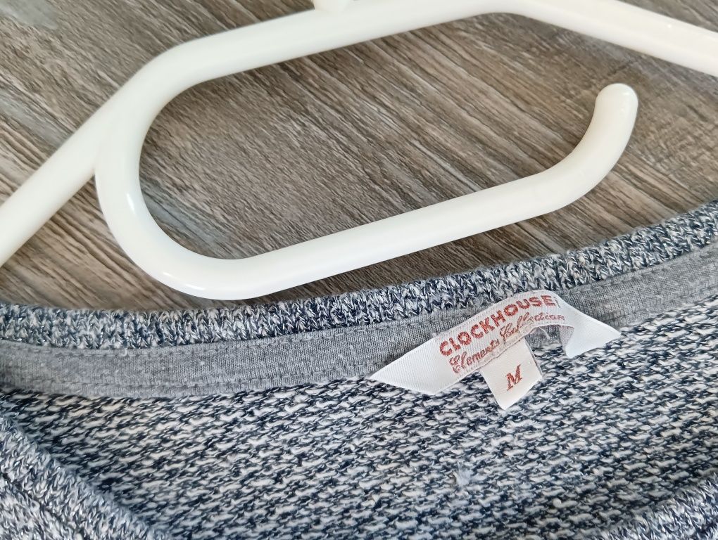 Clockhouse c&a śliczny sweter ze srebrną nicią 38
