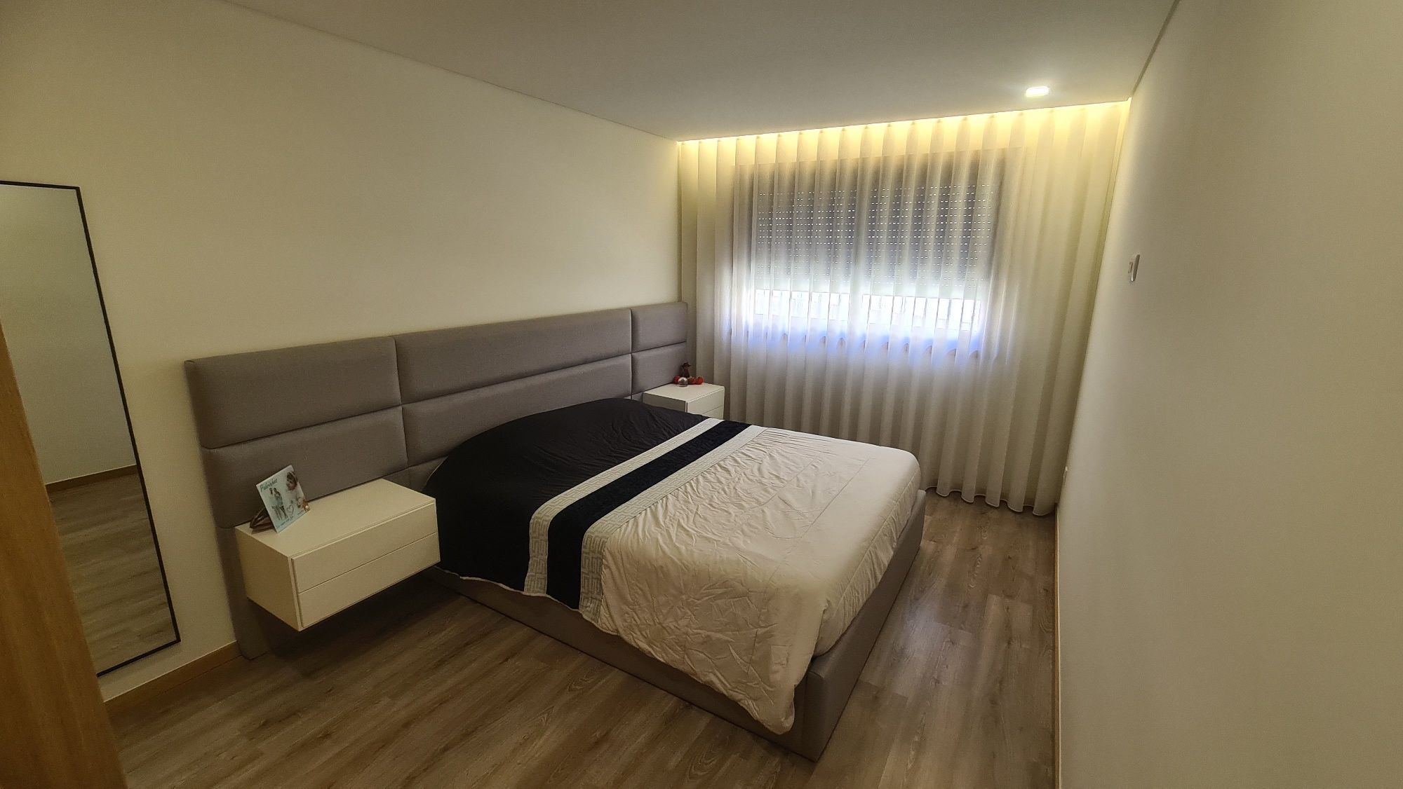 Apartamento T3 (garagem para 2 carros)