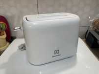 Тостер Electrolux