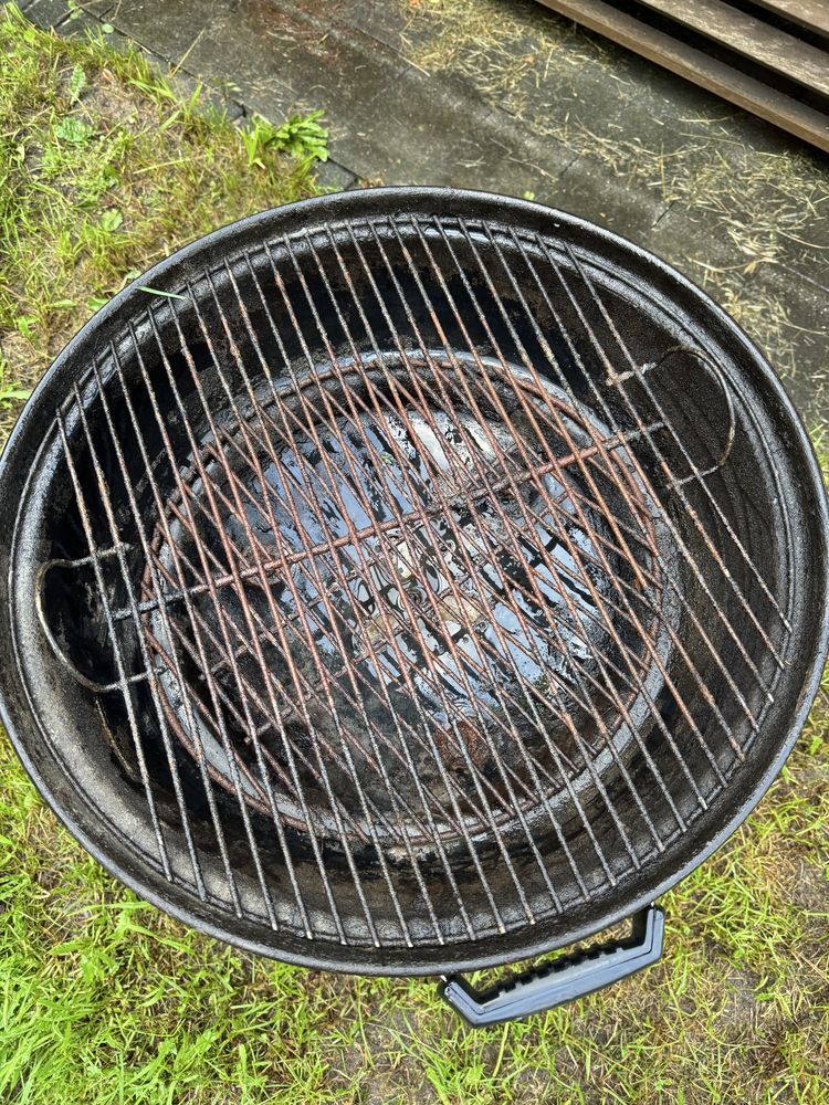 Duży grill węglowy WEBER USA
