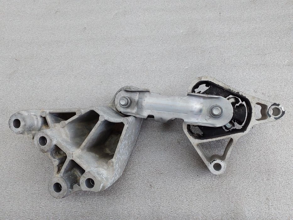 Suporte genérico MERCEDES-BENZ CLA Coupé (C117)