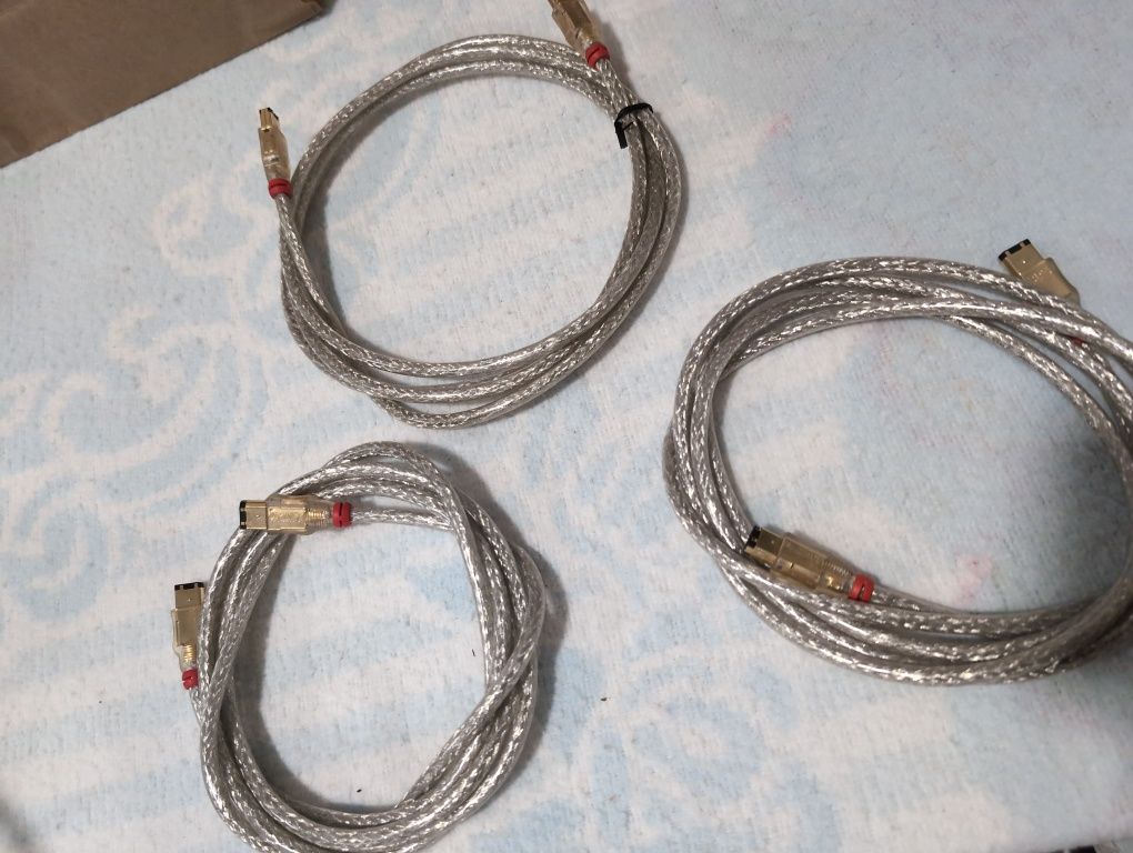 Cabos firewire Lindy