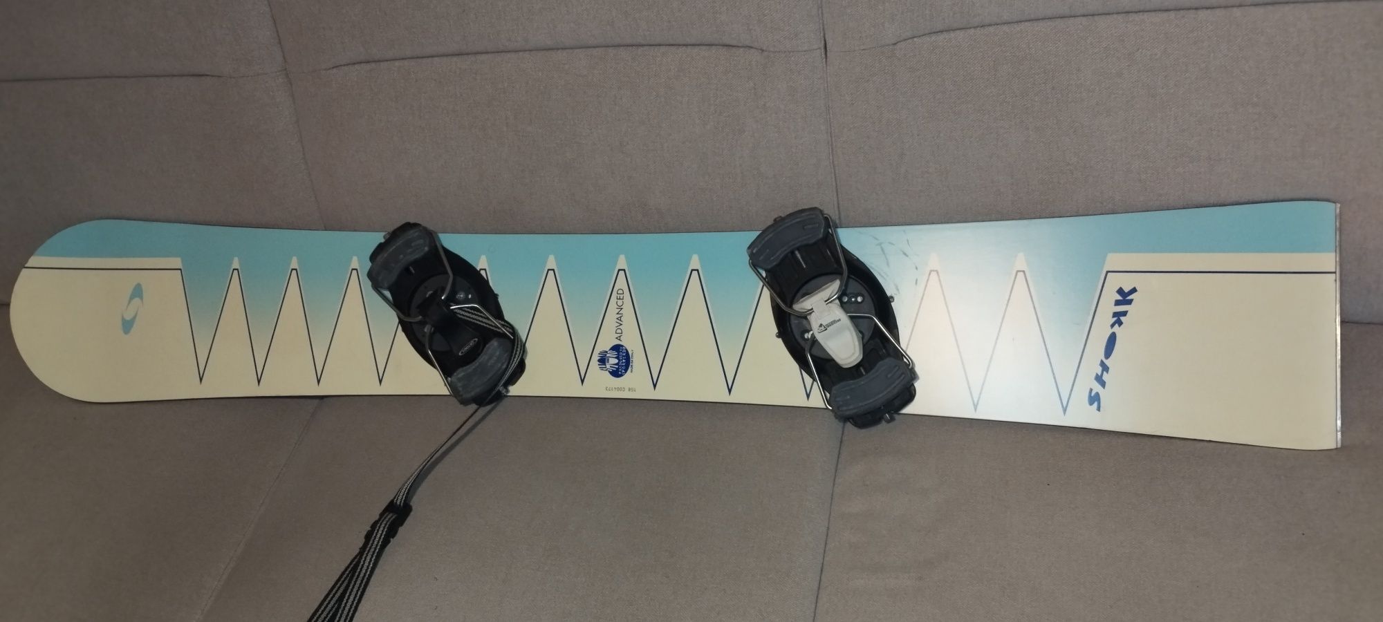 Deska snowboardowa SHOKK + wiązania OXYGEN 158 cm stan idealny