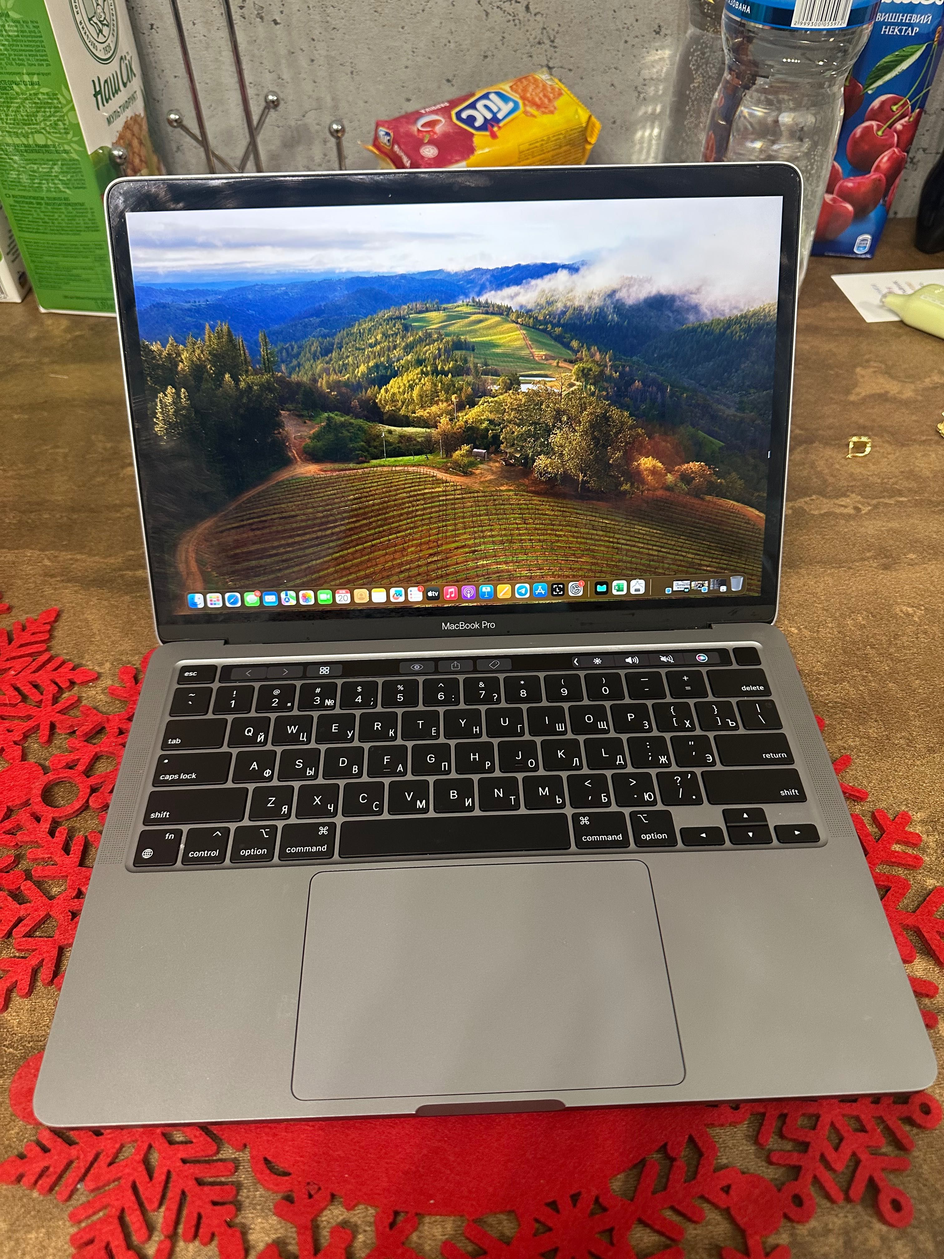 MacBook Pro m2 2022 8/512