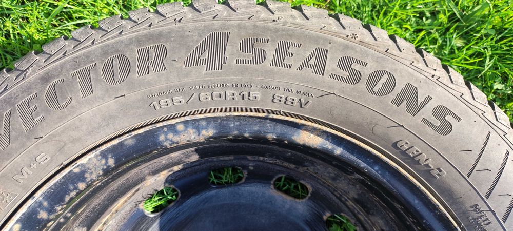 Opony całoroczne Goodyear 195X60X15