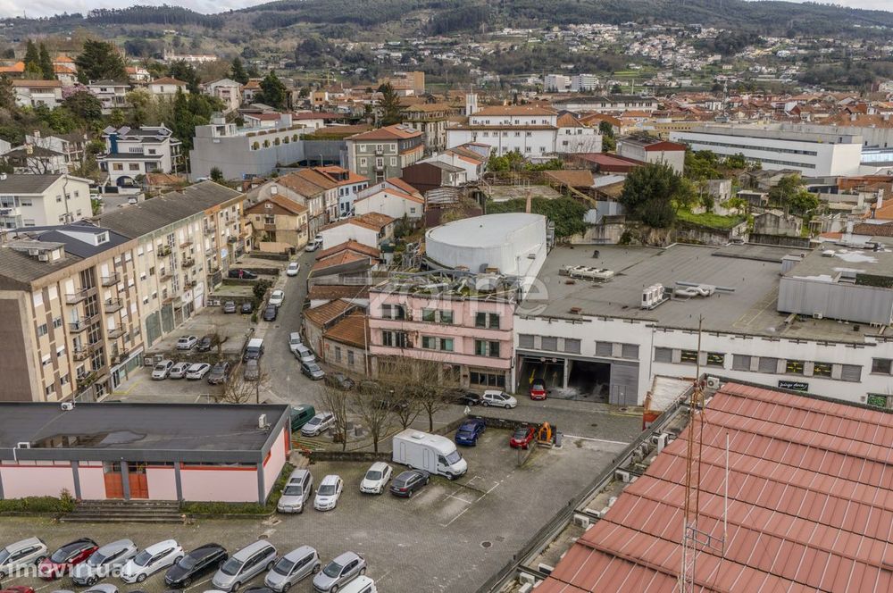 Espaço Comercial no Coração de Guimarães
