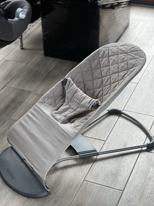 Шезлонг дитячий  babybjorn