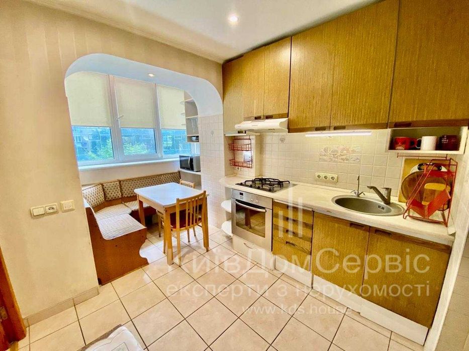 Оренда Предславинська 14 метро Палац Україна Велика