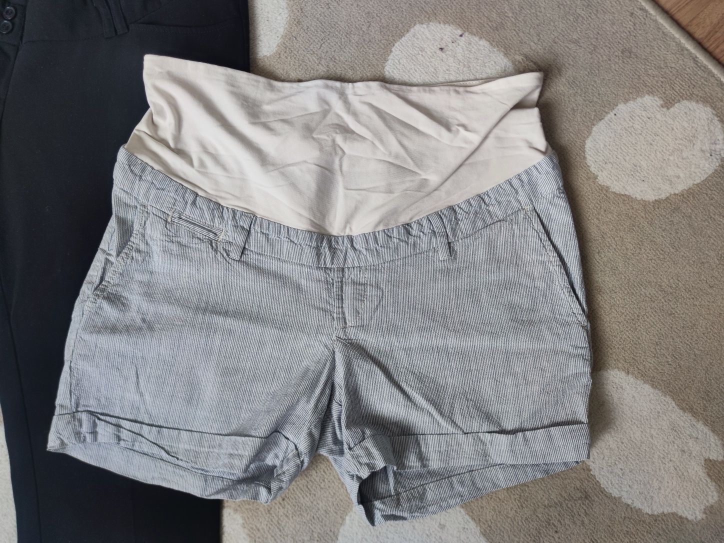 Spodnie i spodenki ciążowe H&M MAMA 42
