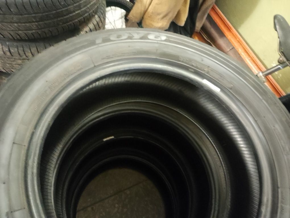 Всесезонні шини  TOYO 225/60 R 17