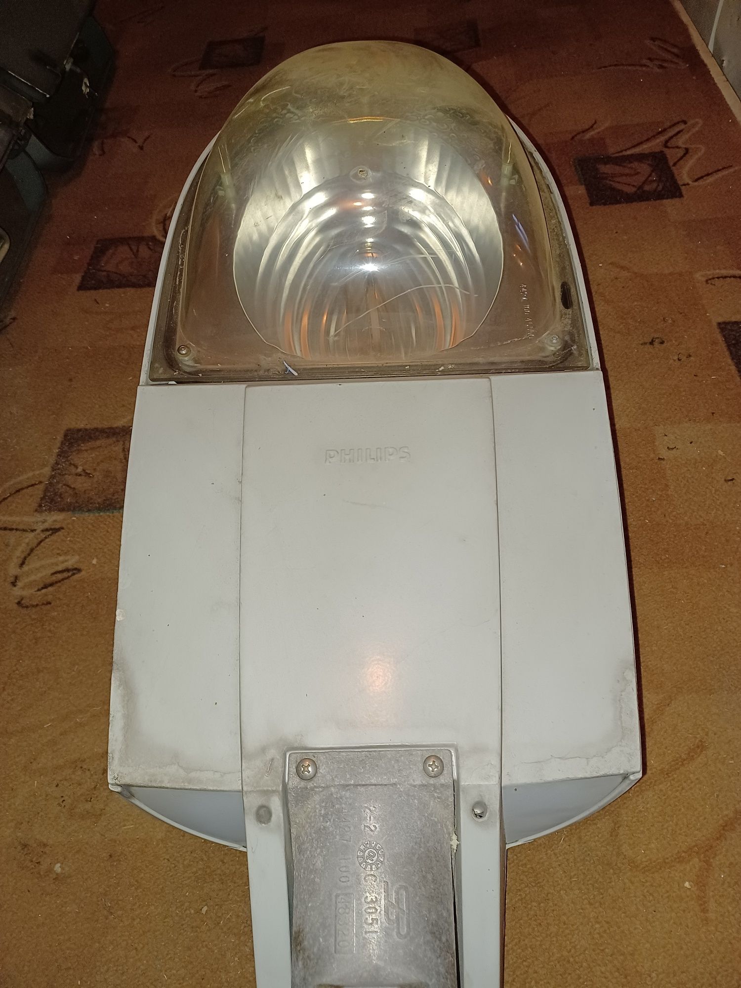 Lampa zewnętrzną Philips