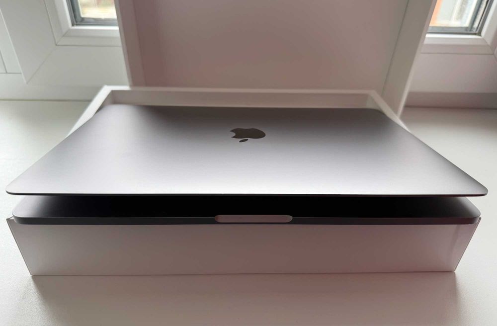 MacBook Pro 13", A2251, 32-ОЗУ, 2020 року