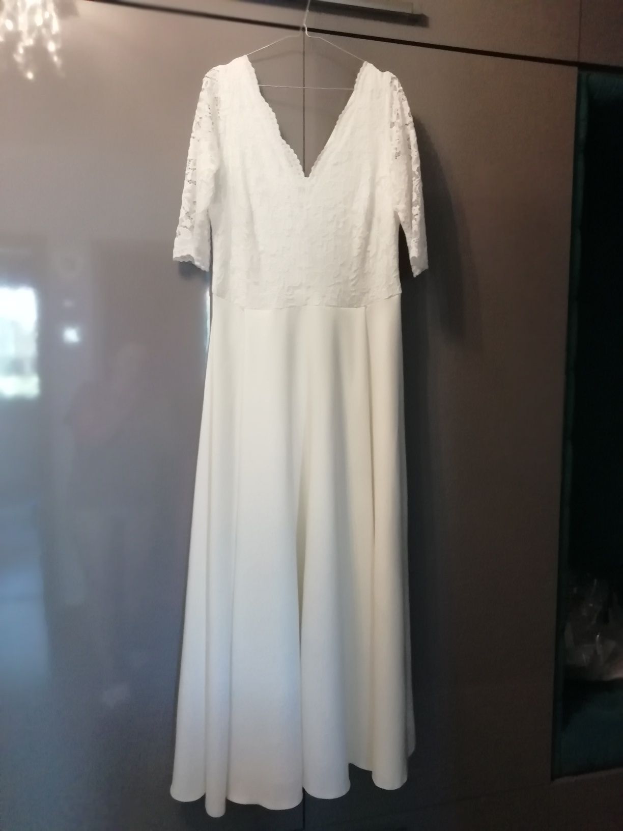 Sukienka ślubna 42, 46
