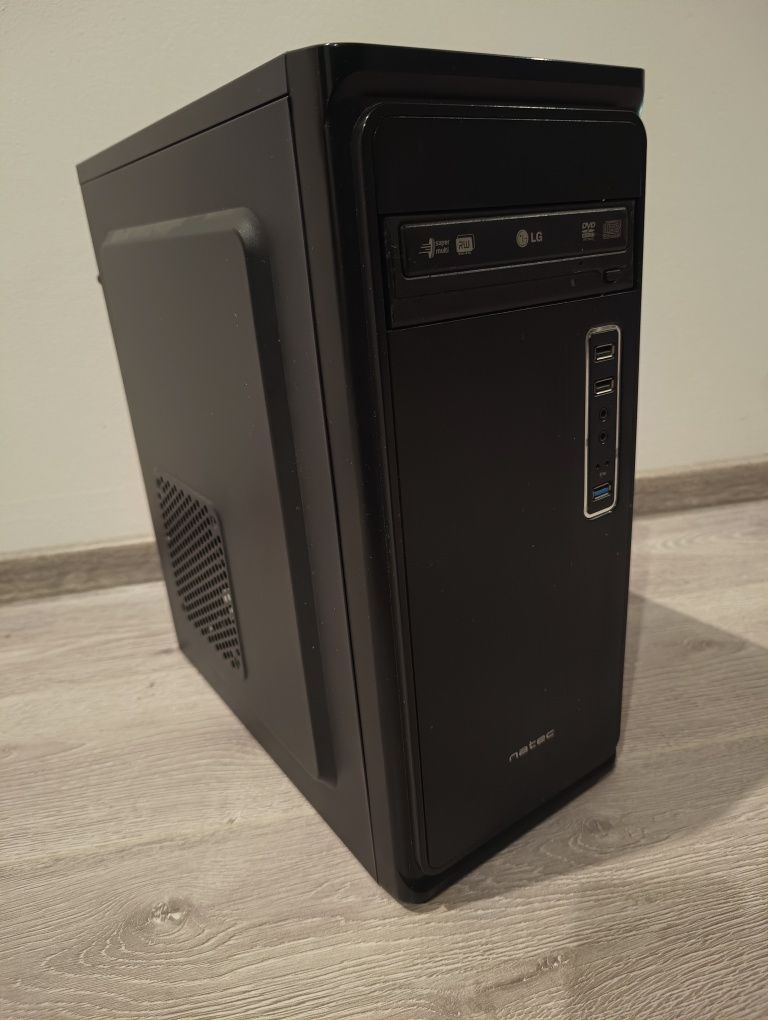 Komputer stacjonarny FX8300 GTX670 16GB  SSD