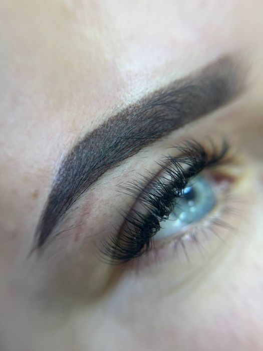 Модель перманентний макіяж