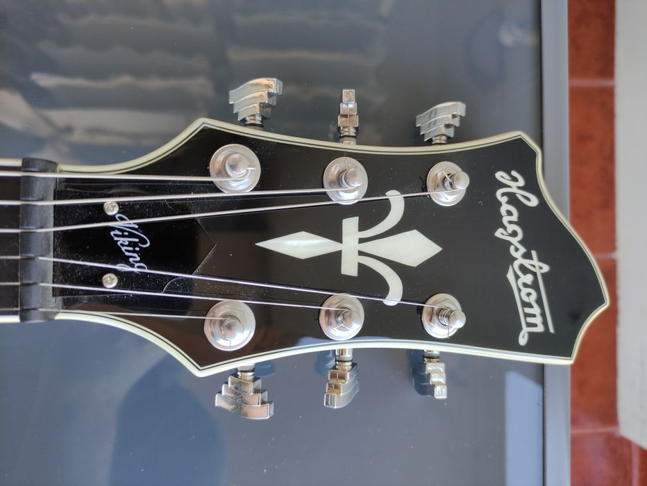 Hagstrom Viking Gold Justin York