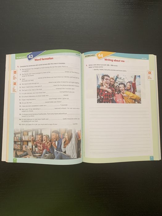 Fichas de Inglês - 9ºano - Areal Editores