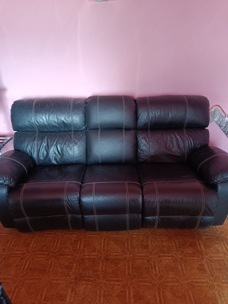Sofa dwuosobowa skórzana