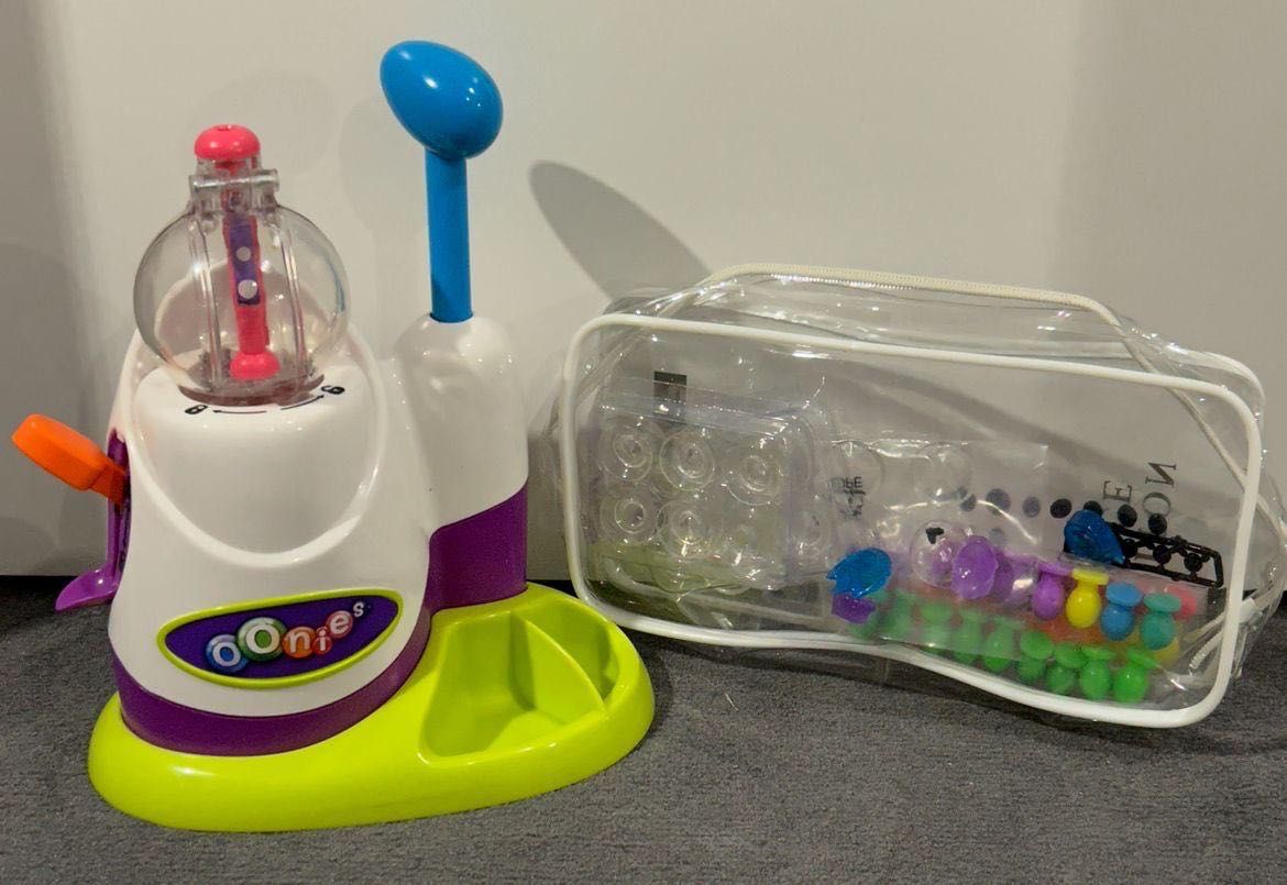 Máquina de criar bichinhos de balões personalizados