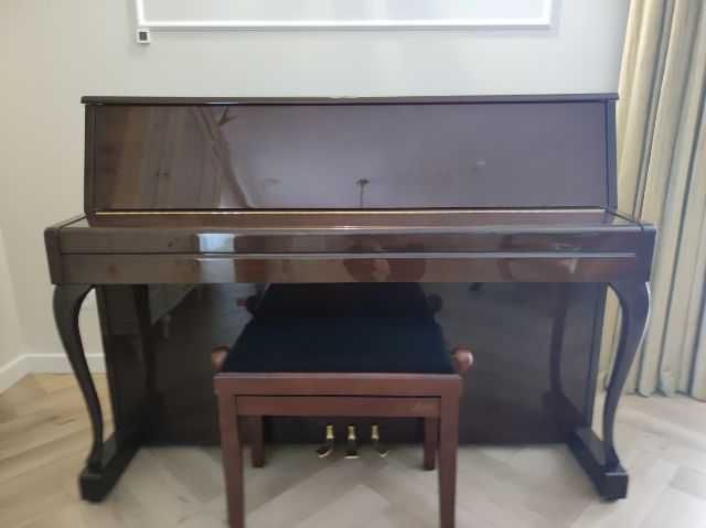 Pianino Yamaha M1 S, taboret gratis