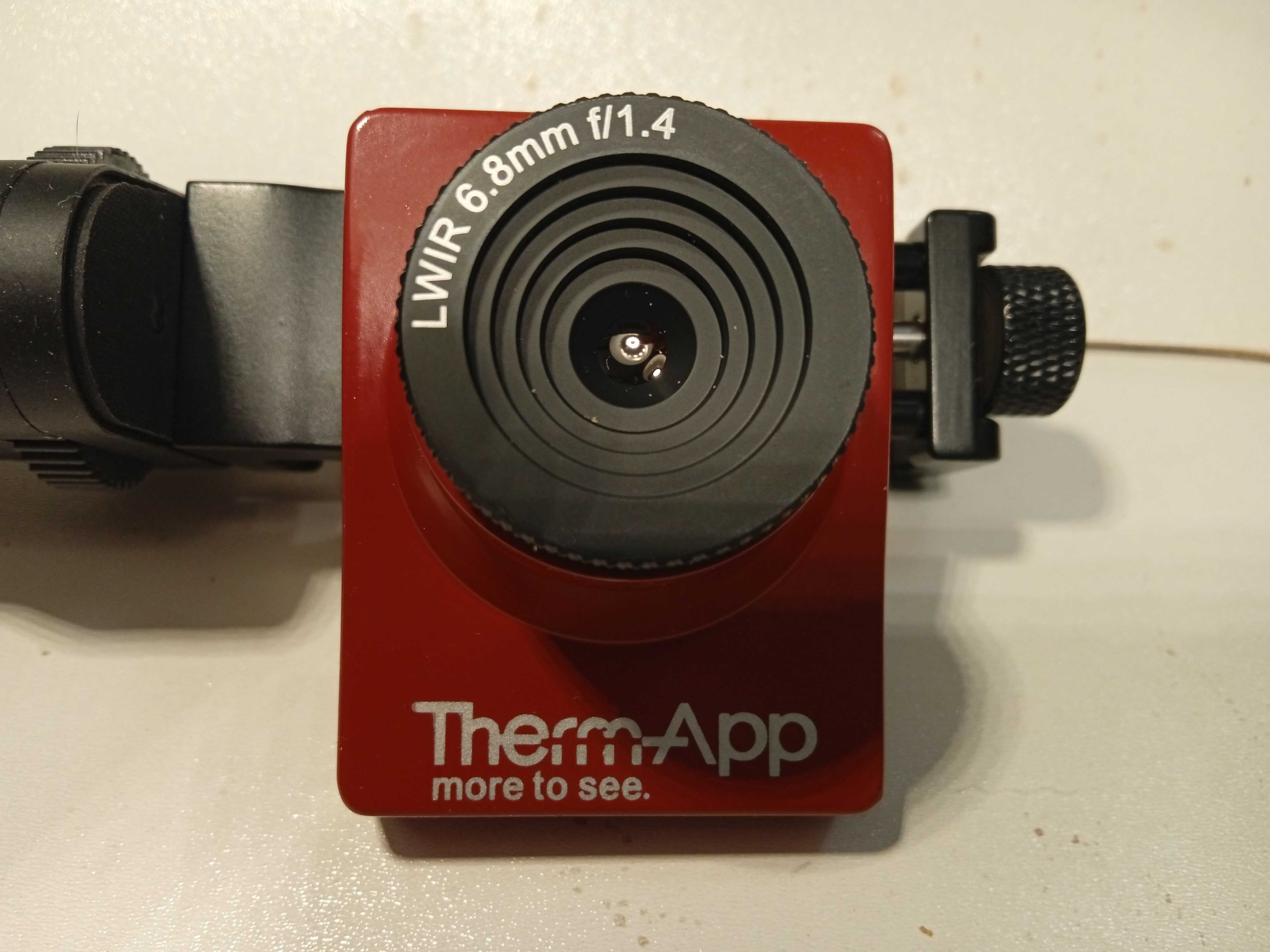Інфрачервона камера для смартфонів з ОС Андроід "Therm App"