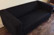 Sofa Ikea kippan z dwoma narzutami