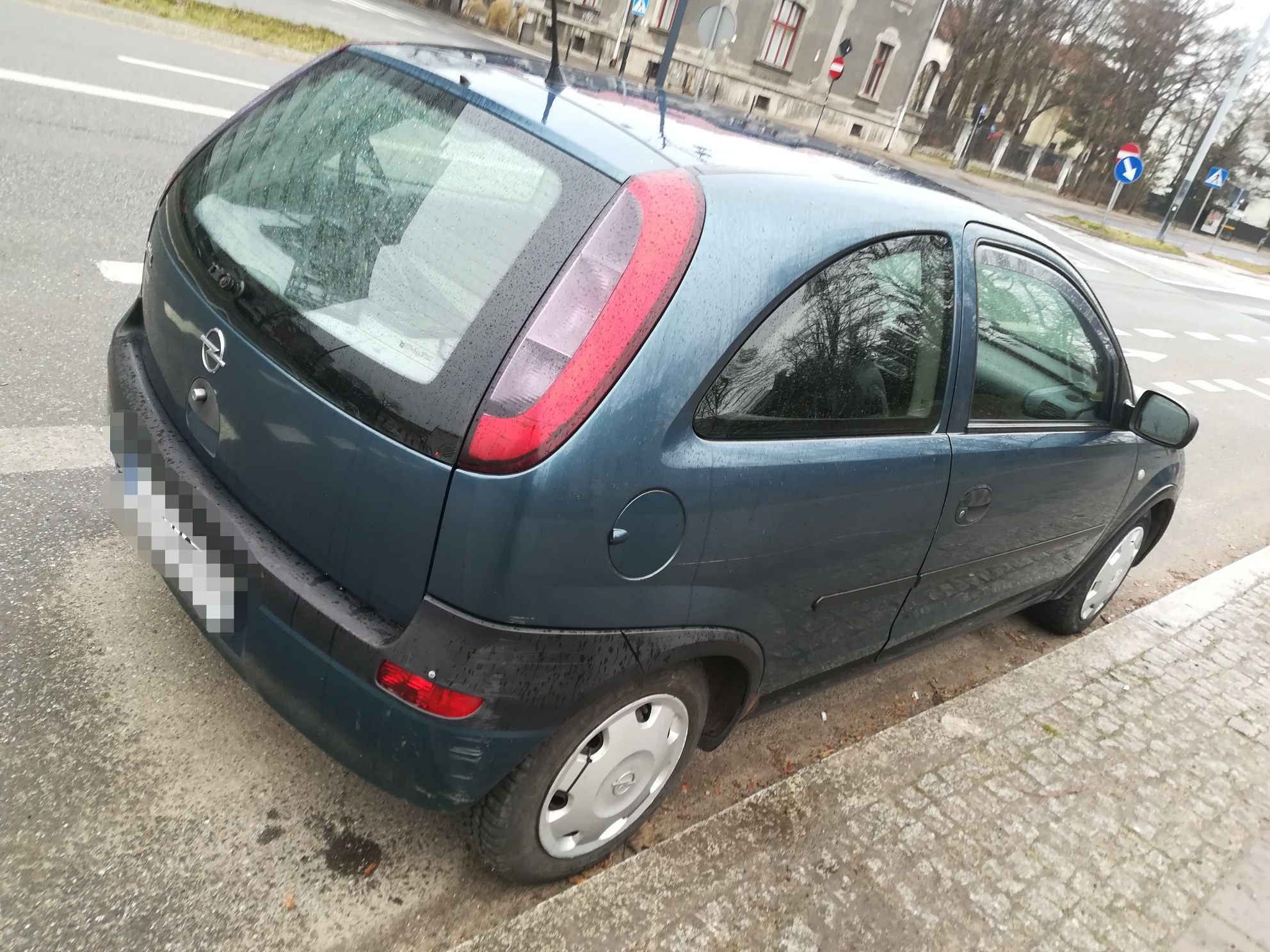 OPEL CORSA C 1.0  ekonomiczna zadbana długie opłaty