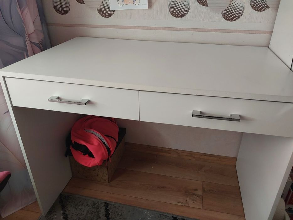 Biurko białe 60x 100