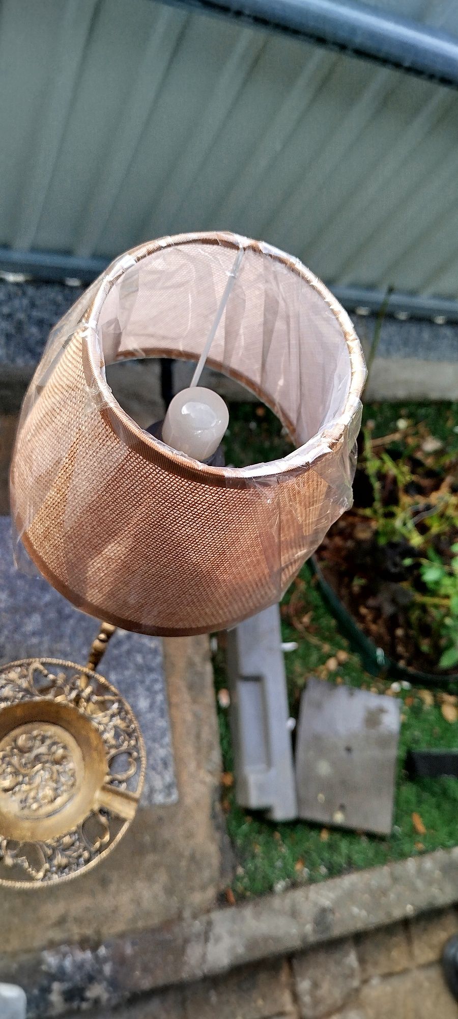 Cinzeiro de pé electrificado com chapéu Novo