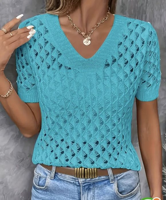 Bluzka damska ażurowa.