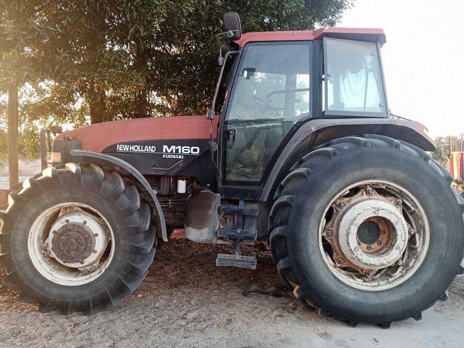 Venda de semeador de batatas e tractor