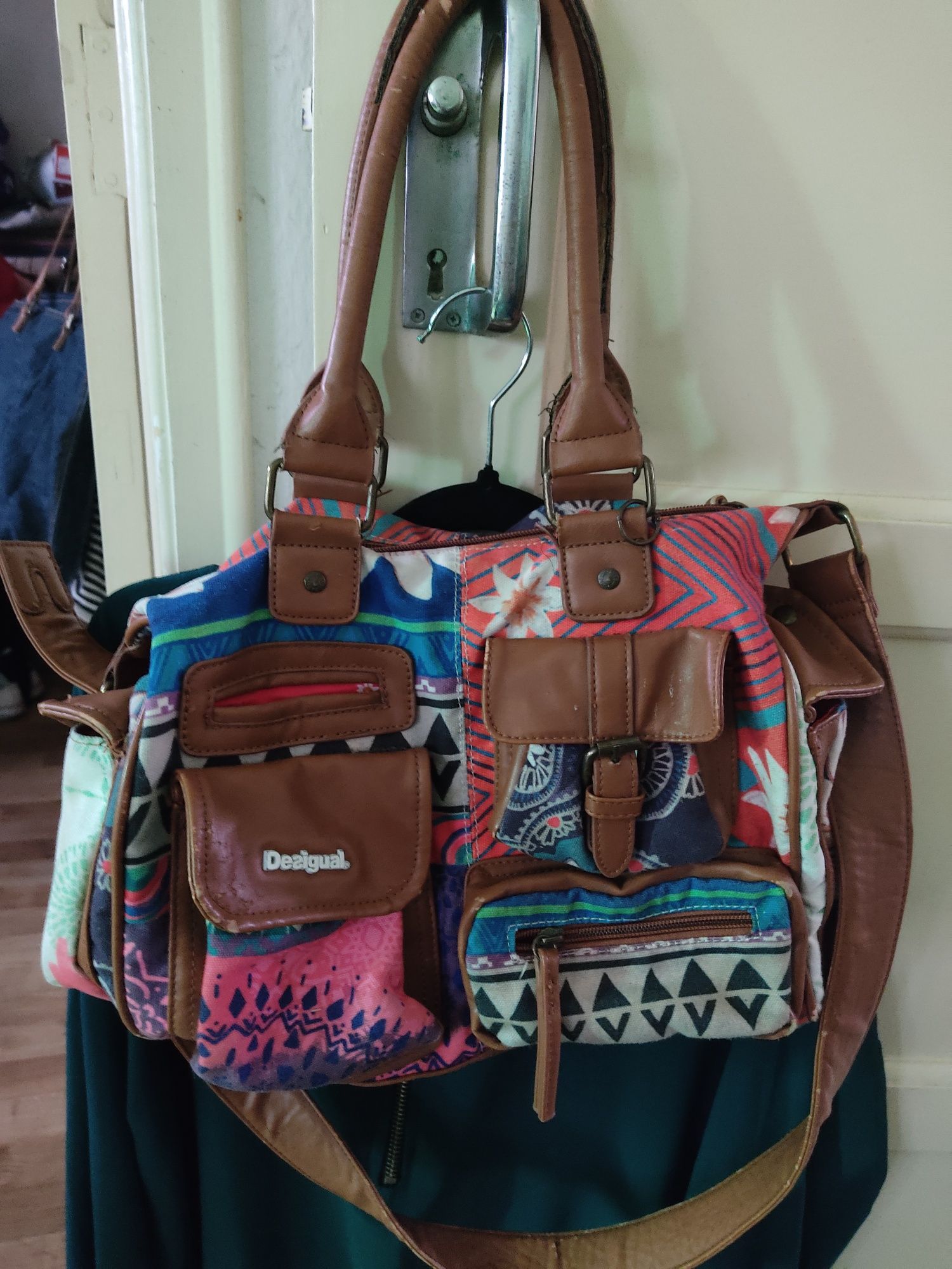 Malas da marca Desigual
