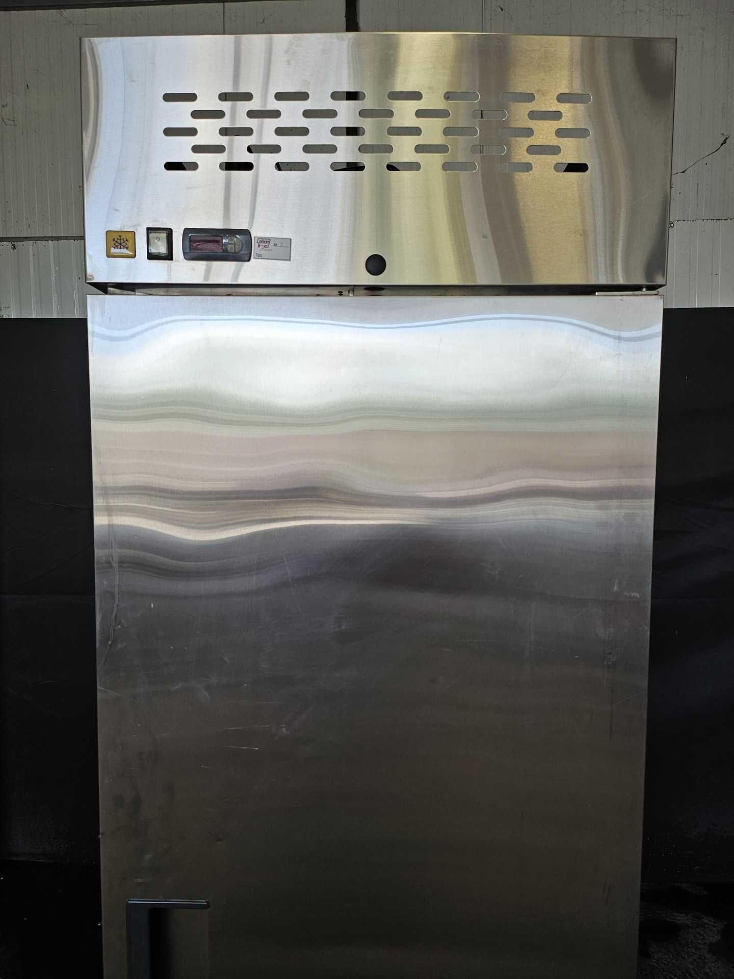 Armário de refrigeração em inox