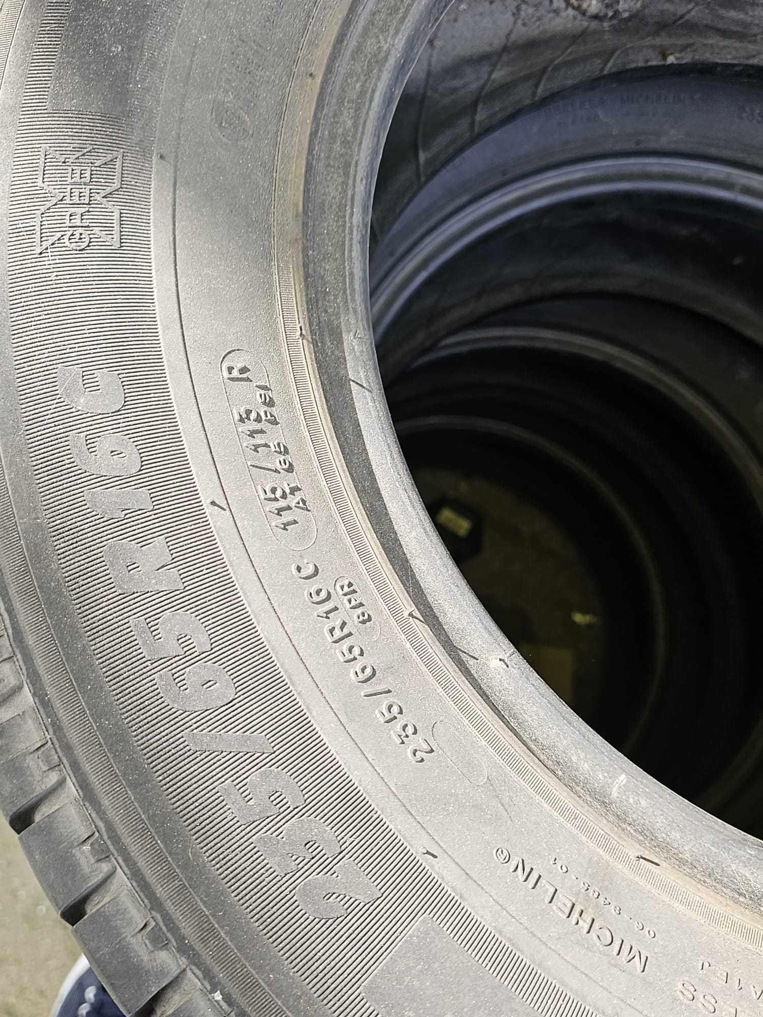 Zestaw opon używanych Michelin 235/65R16C 115/113R