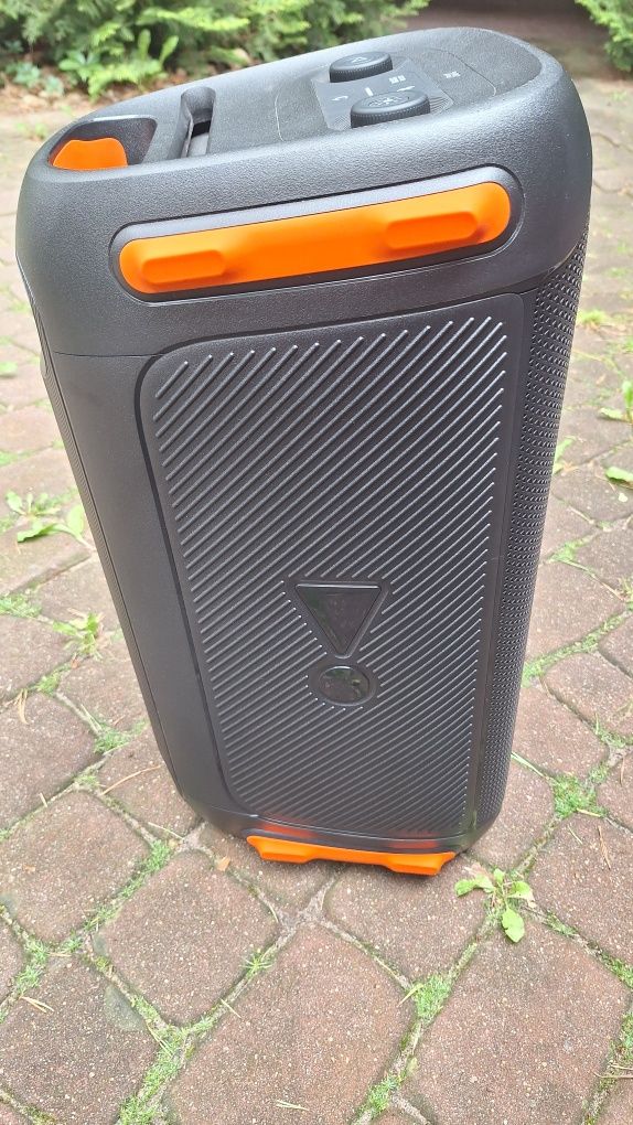 Sprzedam głośnik JBL Party Box 110