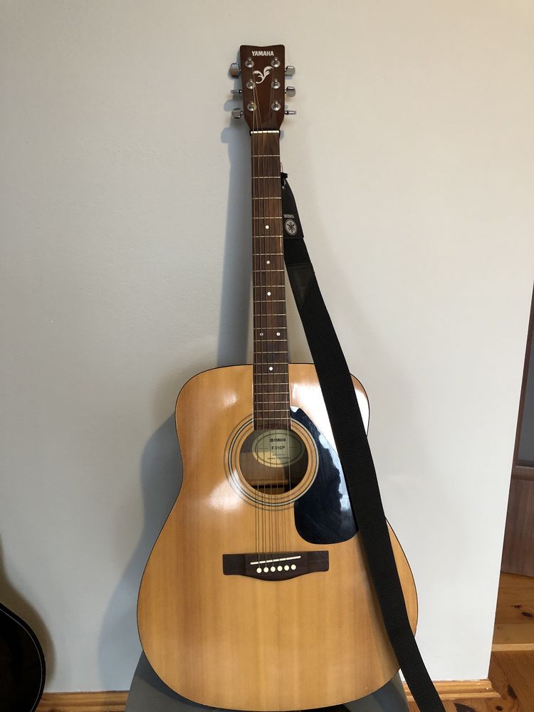 Gitara yamaha F310