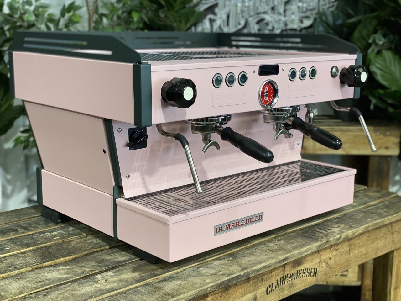 Профессійна кавомашина La Marzocco Linea PB AV 2 групи