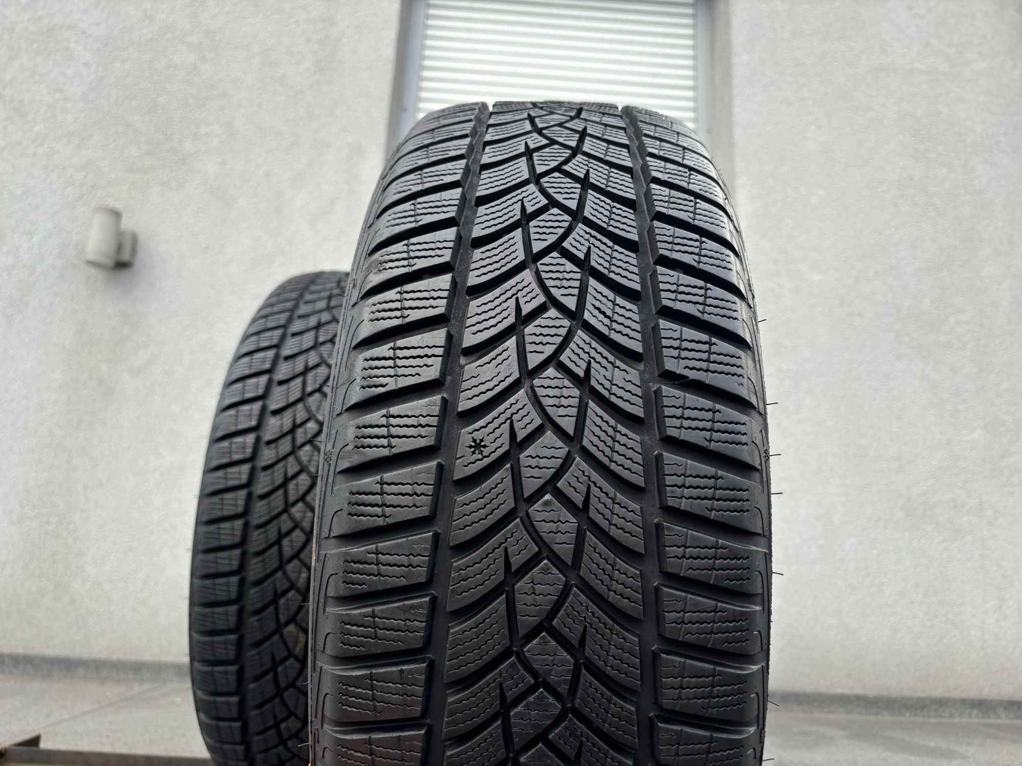 2szt zimowe 205/55R17 GoodYear 8mm 2022r świetny stan! Z5521 gwarancja