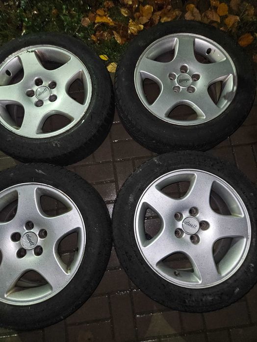 Koła 205/55 R16 + opony zimowe  audi A4  - cena do negocjacji