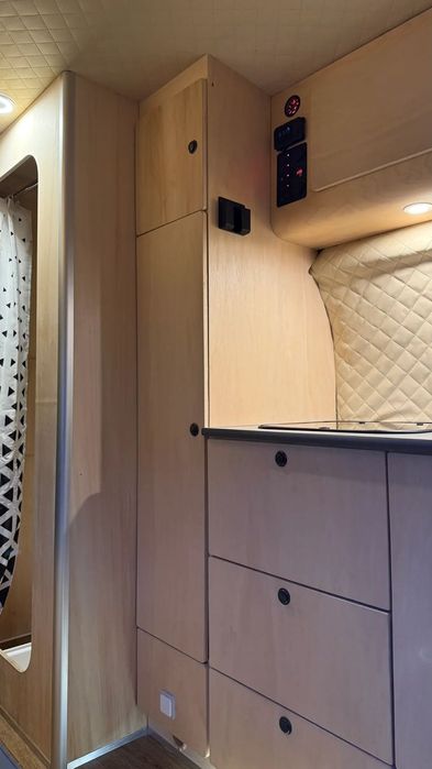 Renault Trafic  Renault Trafic 2,5 TD Automat Kamper dla 2 osób