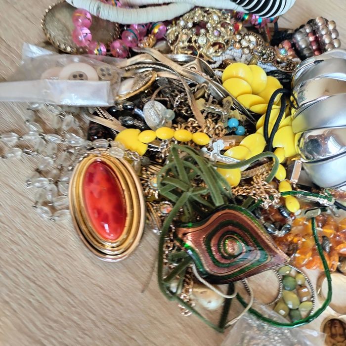 Mix bizuterii uszkodzonej Vintage DIY biżuteria złom
