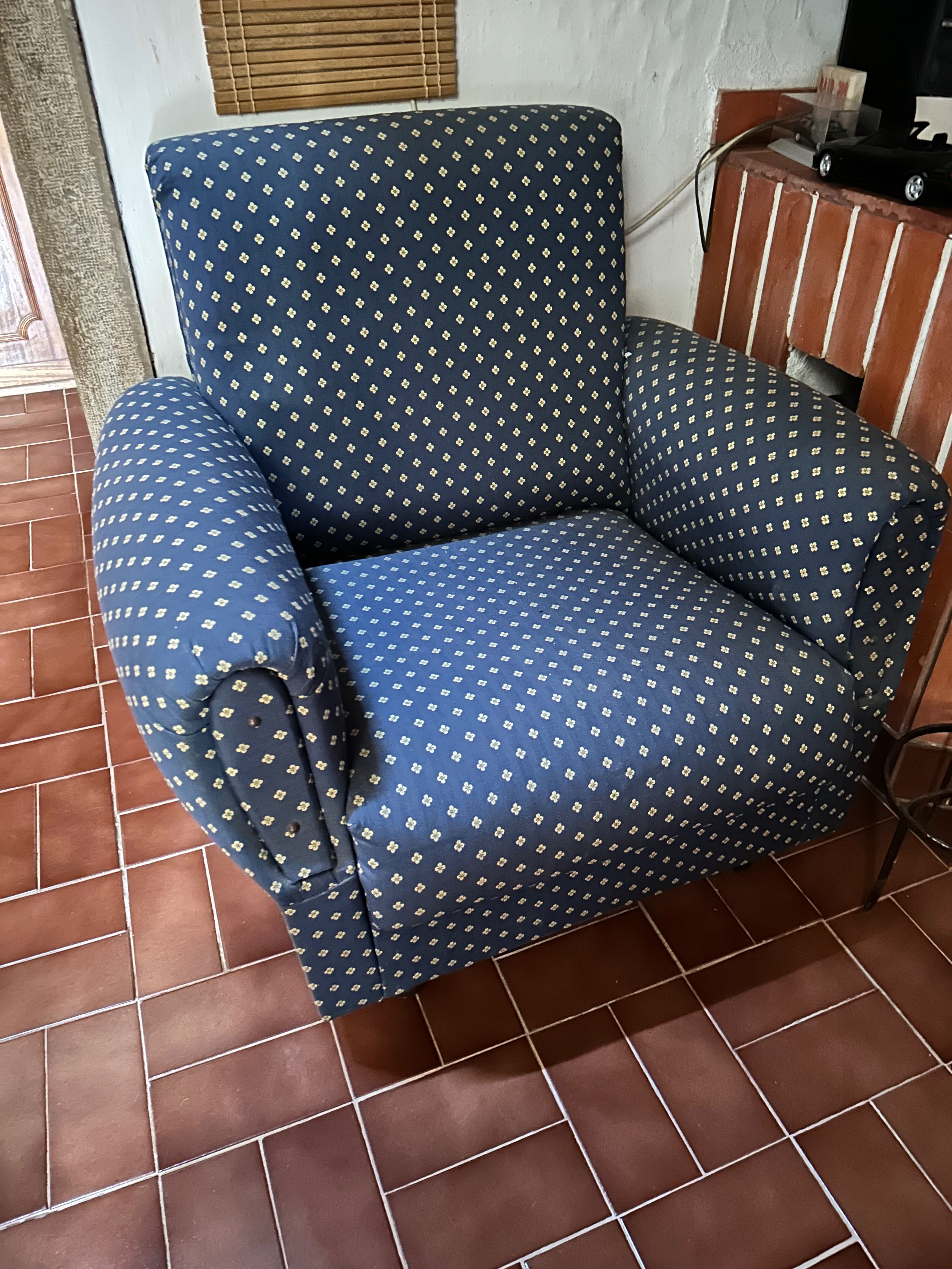 Conjunto Sofá Cama e 2 Cadeirões