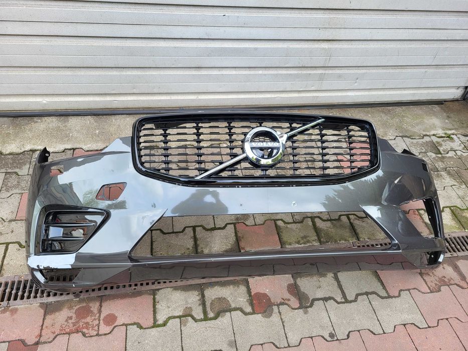 zderzak przód volvo xc 60 II lift R-DESIGN