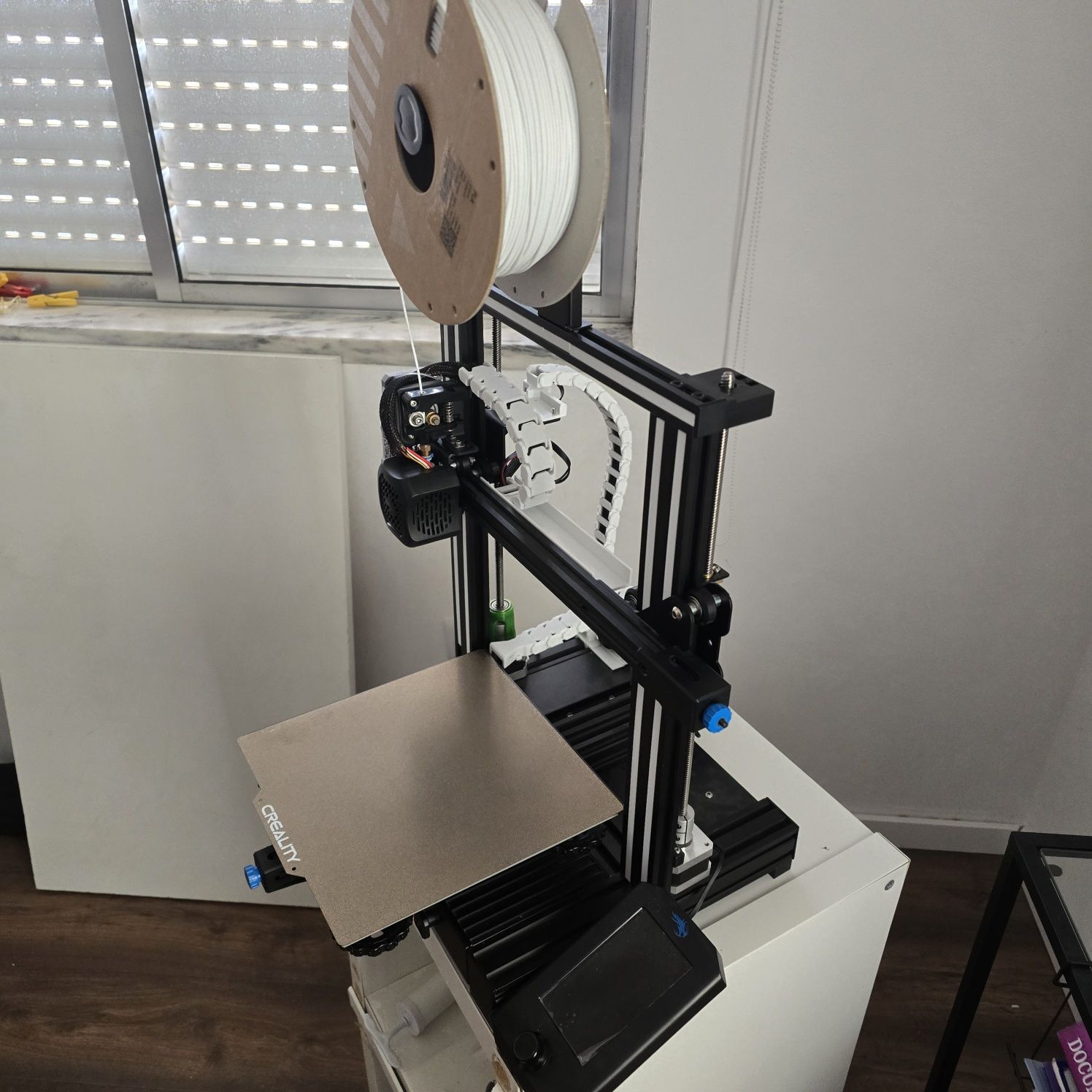 Impressora 3D Ender 3 v2  (muitos extras)