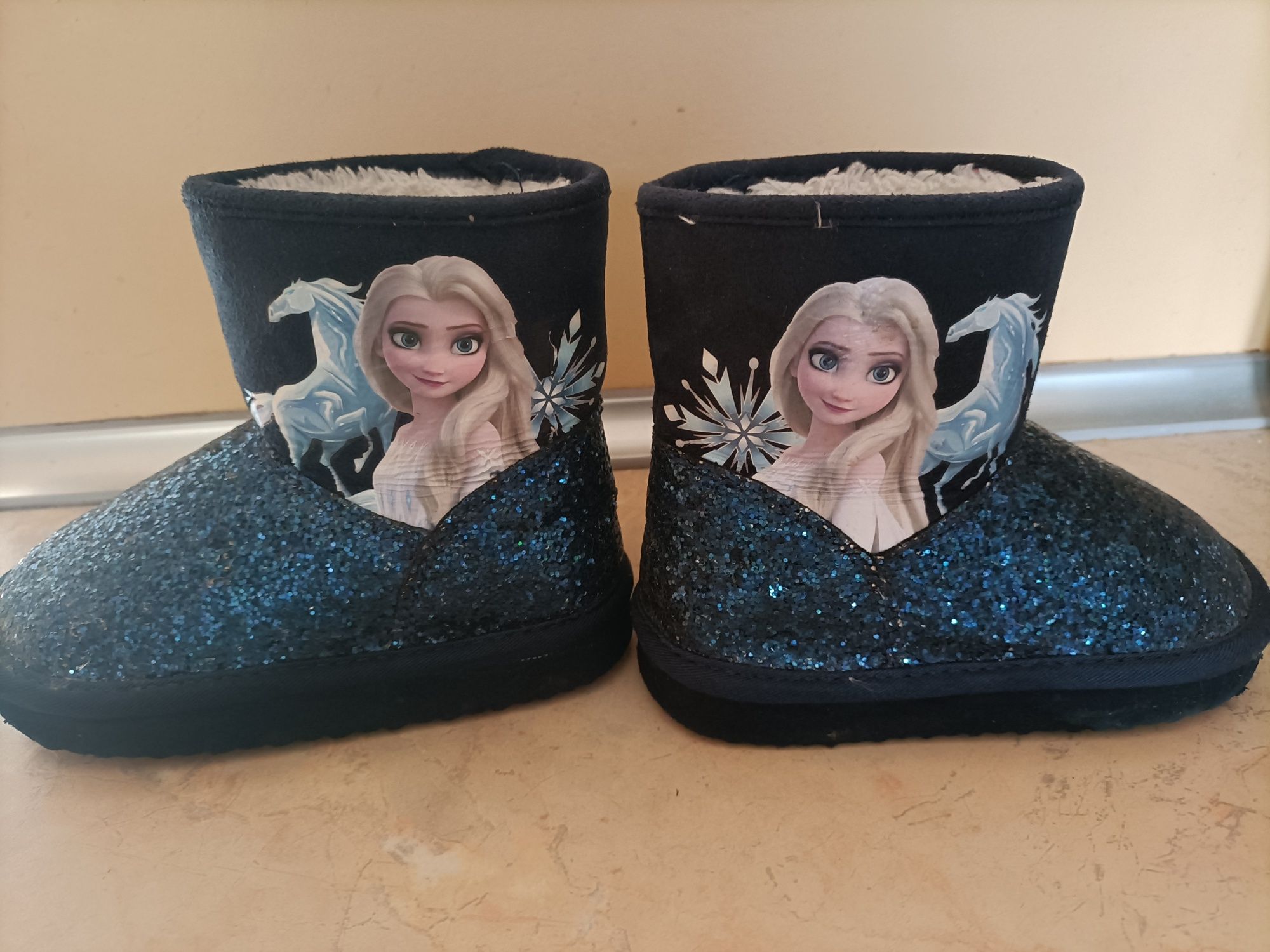 Śniegowce dla dziewczynki Frozen h&m