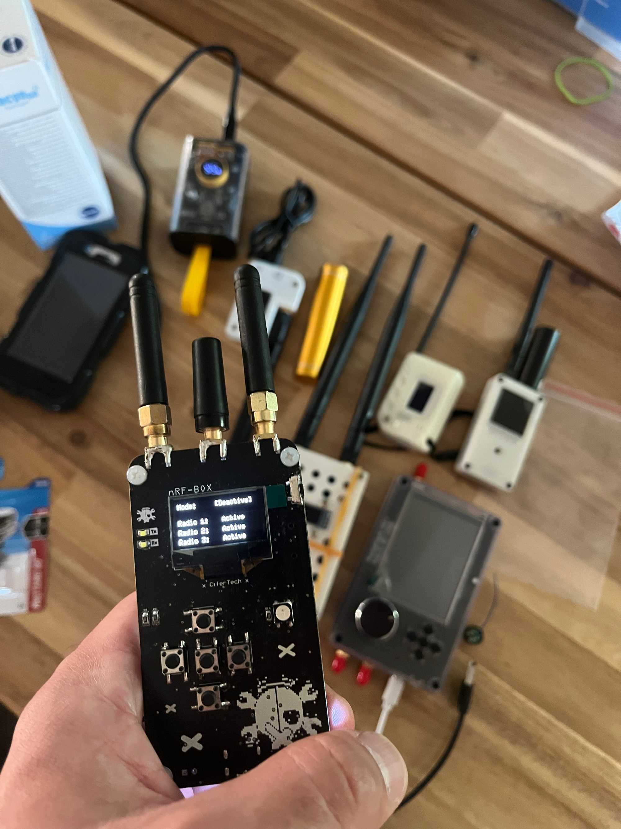 Nrf Box V2 / ESP32